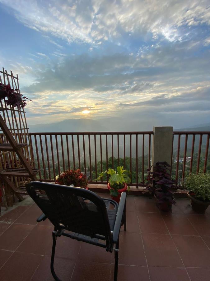 The River View Homestay Kurseong Eksteriør billede