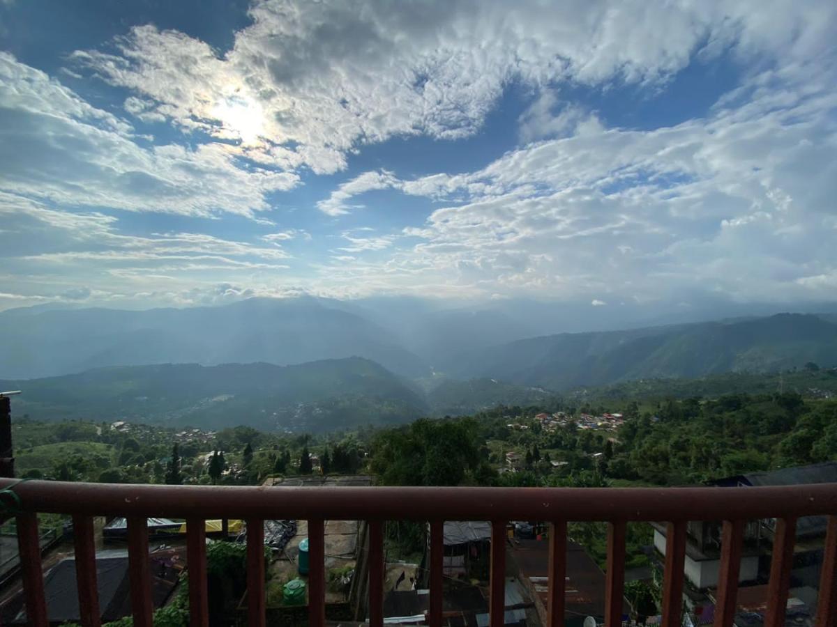 The River View Homestay Kurseong Eksteriør billede