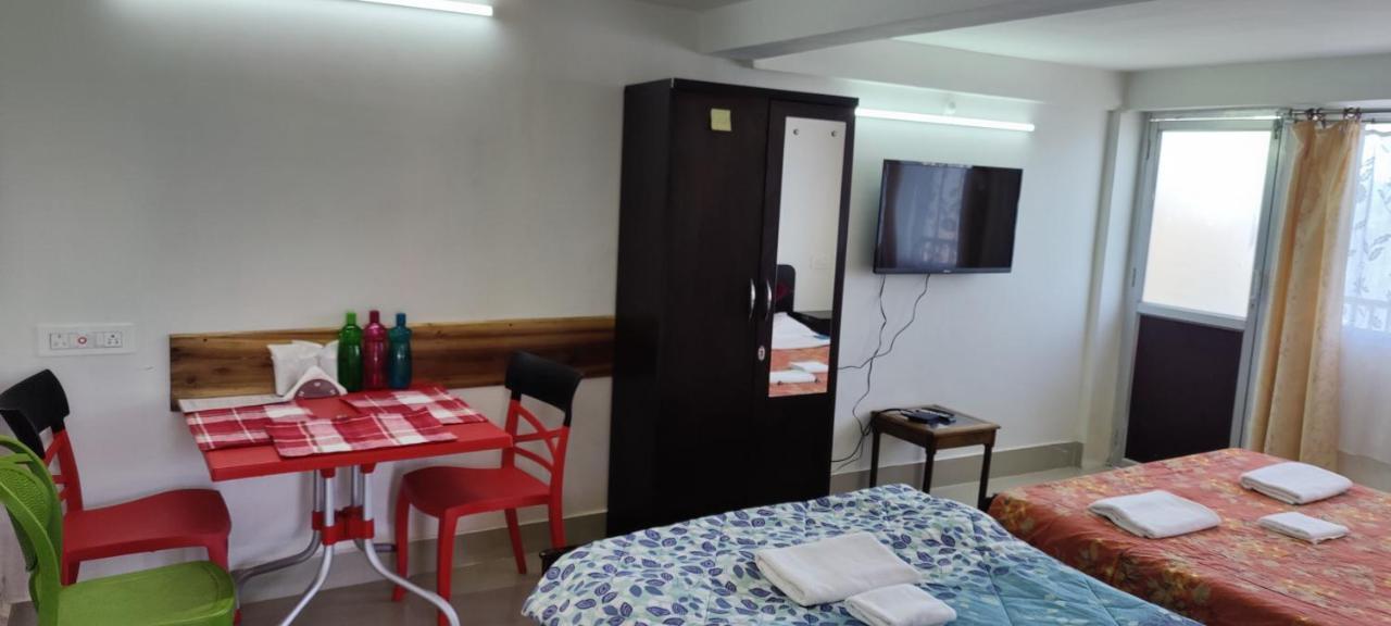 The River View Homestay Kurseong Eksteriør billede