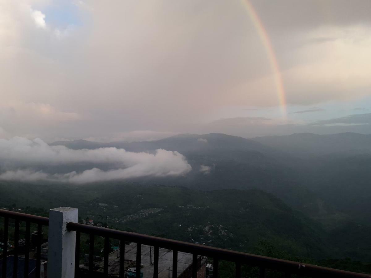 The River View Homestay Kurseong Eksteriør billede